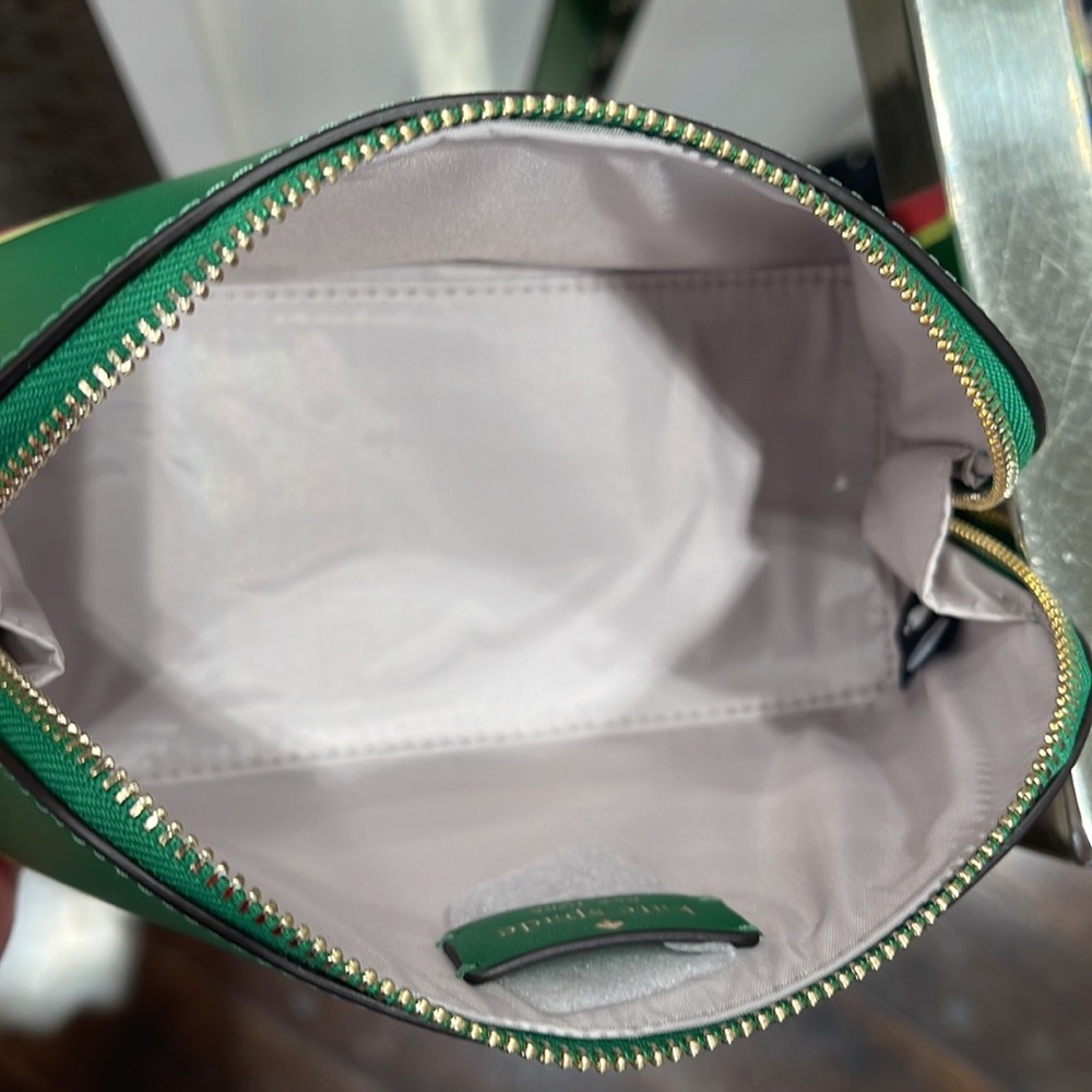 Kate Spade Watermelon Small Cosmetic Case
COLOR:
Multi
NWT - Picture 10 of 16